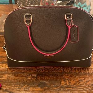 Brand new never been used Coach Sierra in crossgrain in leather satchel